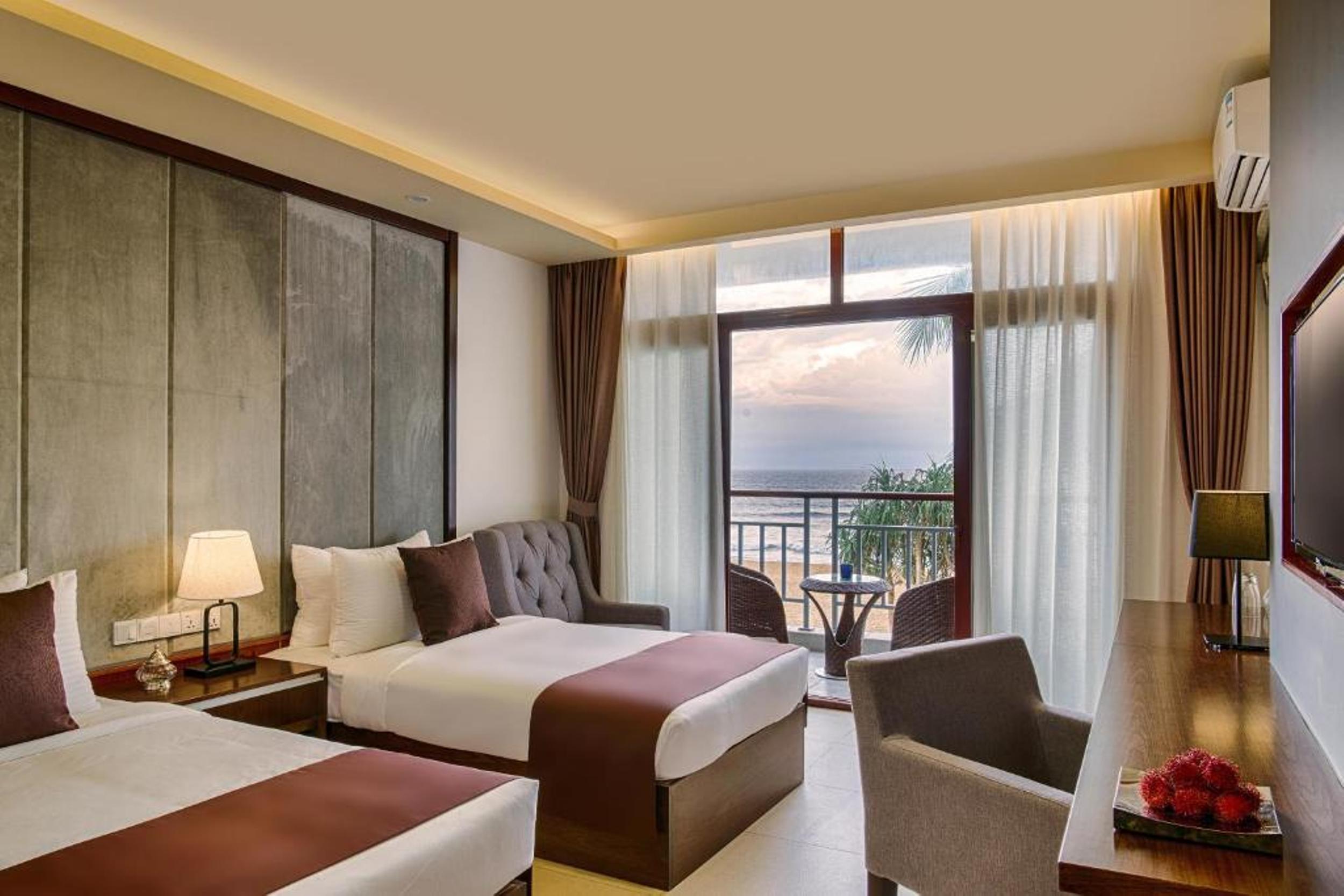 Jie Jie Beach Hotel Ваддува Экстерьер фото
