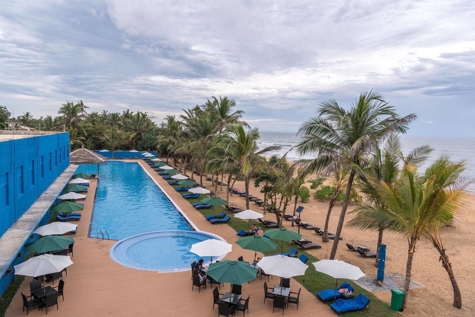 Jie Jie Beach Hotel Ваддува Экстерьер фото