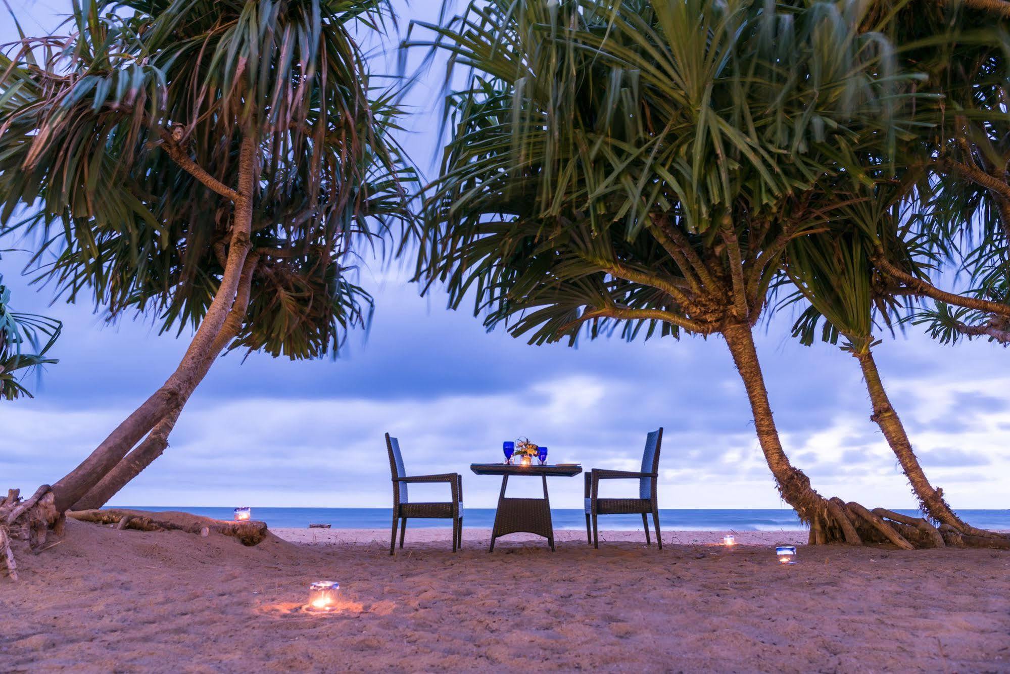 Jie Jie Beach Hotel Ваддува Экстерьер фото